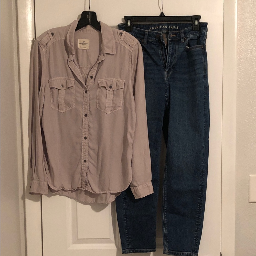 Women’s American Eagle Outfitters Button-Front Utility Shirt and Mom Jeans Lot